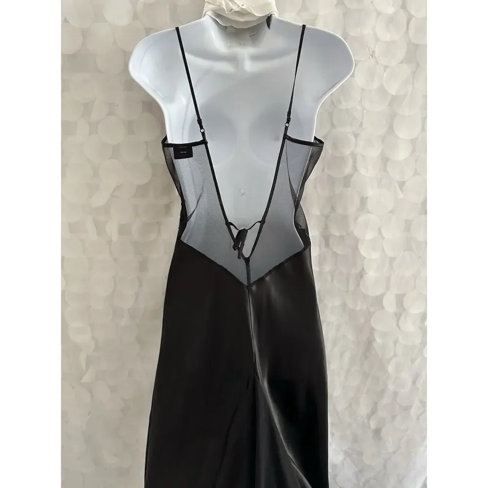 Elegant Black Lace Trim Nightgown - Picture 6 of 10